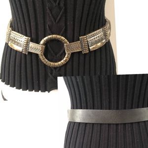 CHICO’s Sz Small Genuine Leather Stretch Belt